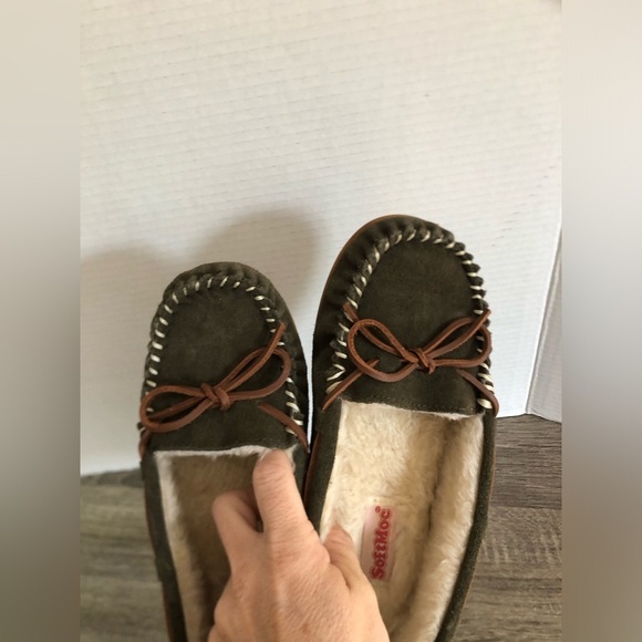 Softmoc Leather Moccasin Slippers - Picture 2 of 8